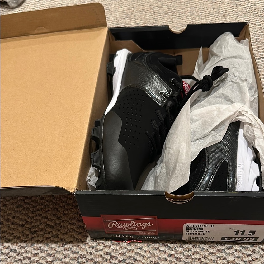 Rawlings Men's Stirrup II Black and White Athletic Cleats